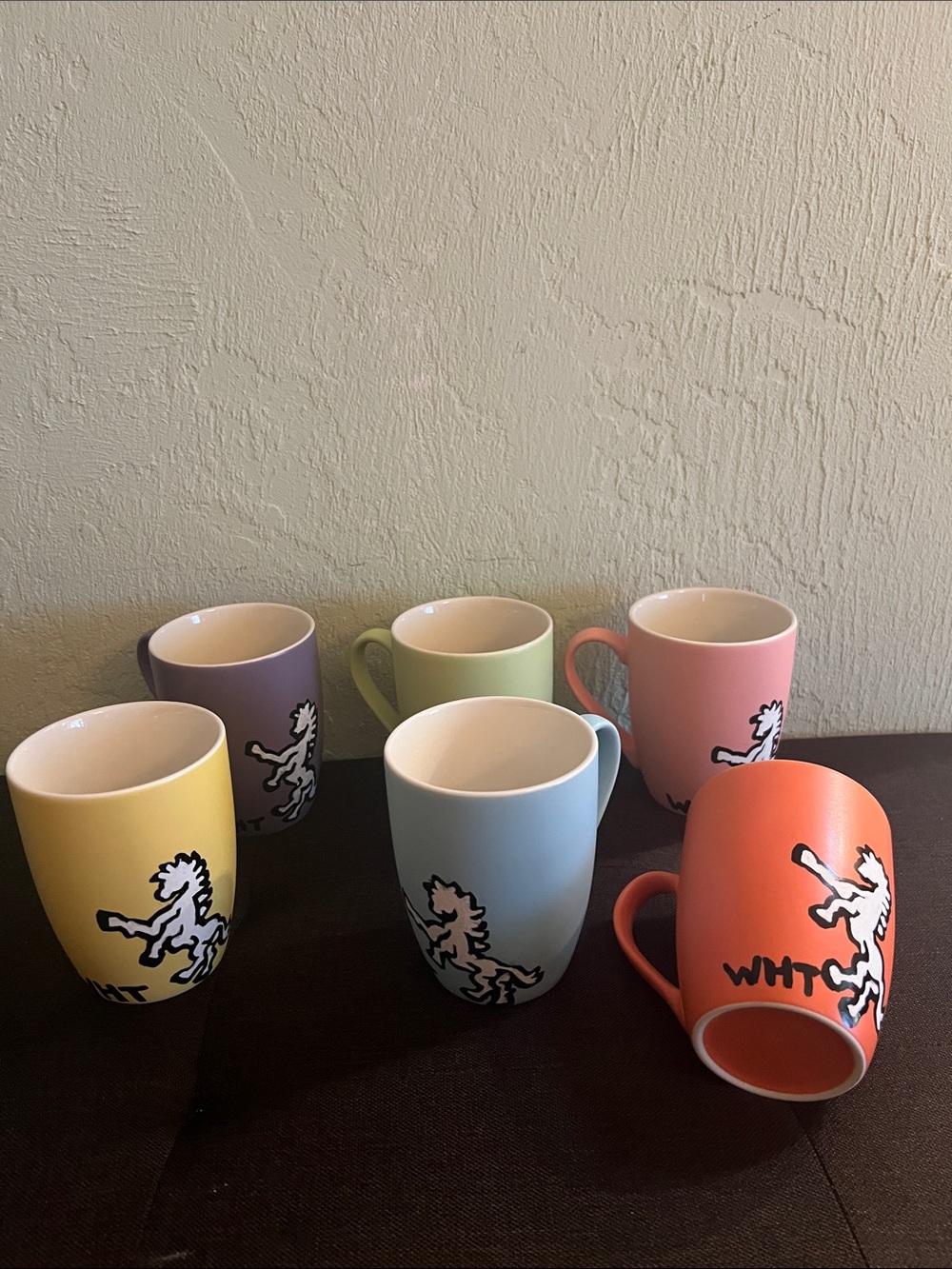 #3320**White Horse Thunder Logo Handcrafted Art Ceramic Mug Set - Multicolor